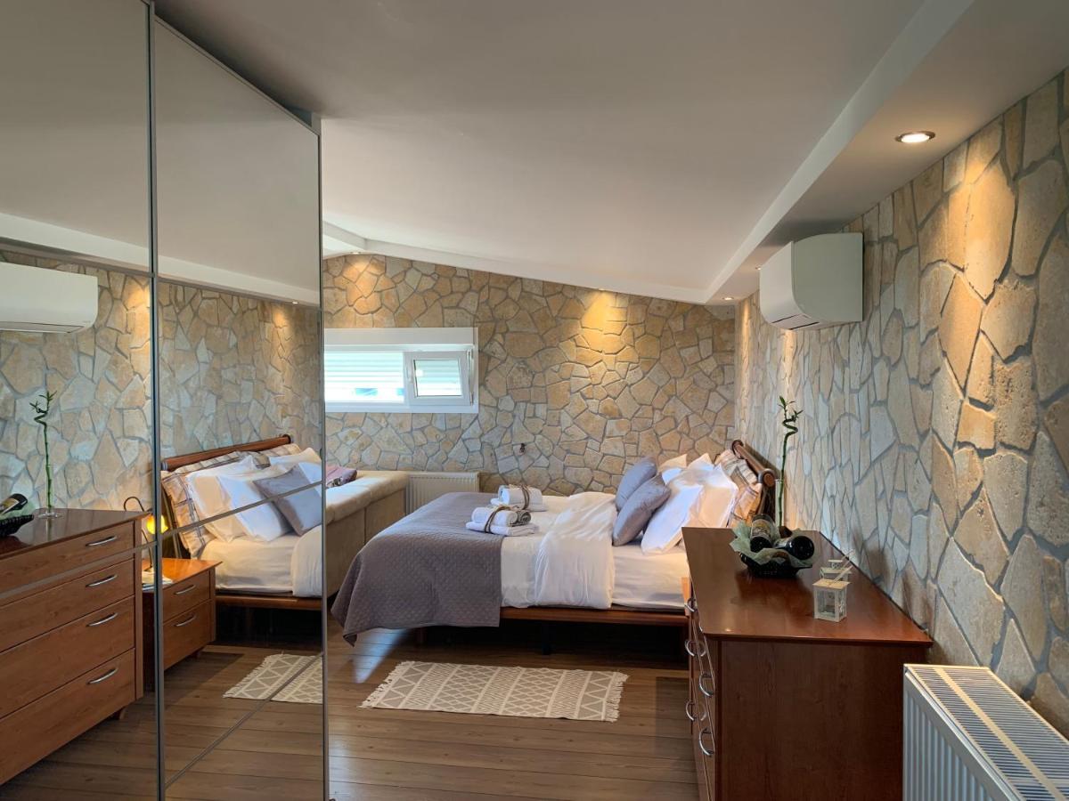 Doormat# Wait 'N Sea, Jacuzzi, Luxury Stone House Apartment Epanomi Exterior photo
